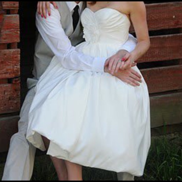 Vintage style Retro Tea Length Wedding Dress - Picture 8 of 8